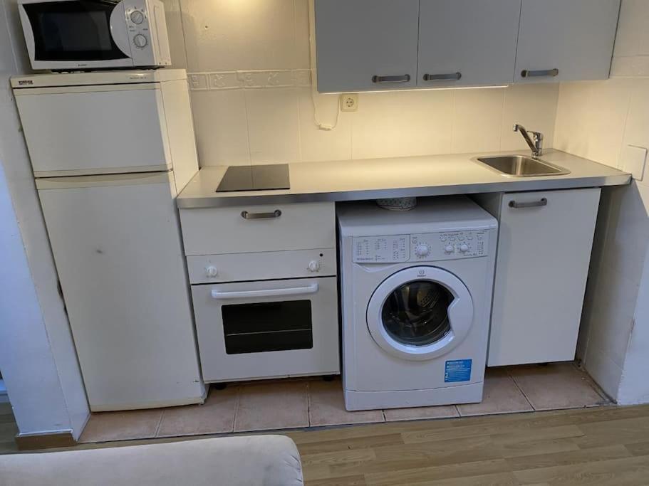 San Bernabe, Apartamento Para 2 En Las Vistillas Junto A Metro Puerta De Toledo Madri Exterior foto